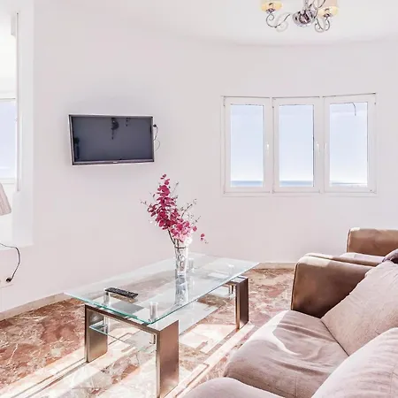 Cozy In Calahonda With Swimming Pool Sitio de Calahonda